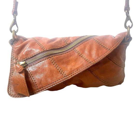 🍀 OMG 🍀 Lucky Brand Italian Leather Crossbody - Picture 8 of 12